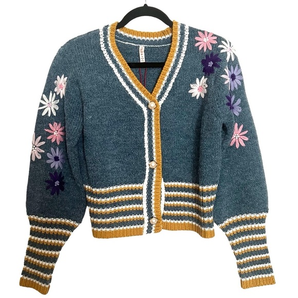 Raga Blue Multicolor Floral Embroidered Cardigan NWT Small - Picture 1 of 12